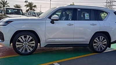 Lexus LX600 LEXUS LX 600 TURBO SPORTS-6
