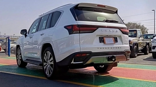 Lexus LX600 LEXUS LX 600 TURBO SPORTS