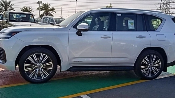 Lexus LX600 LEXUS LX 600 TURBO SPORTS