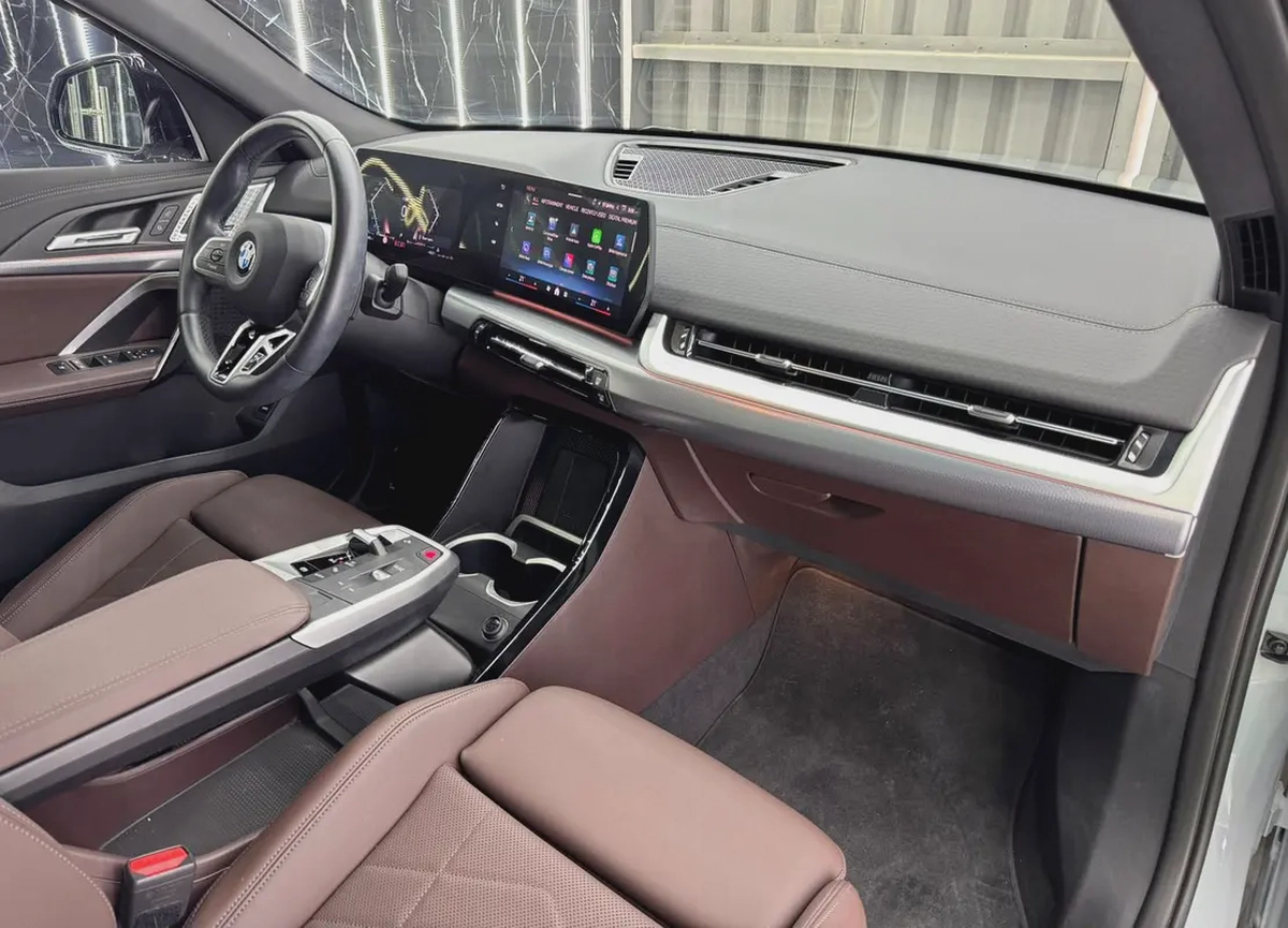 BMW X2 SDrive 18i | GCC | Original paint | Low mileage | AGMC Full service history-9-9