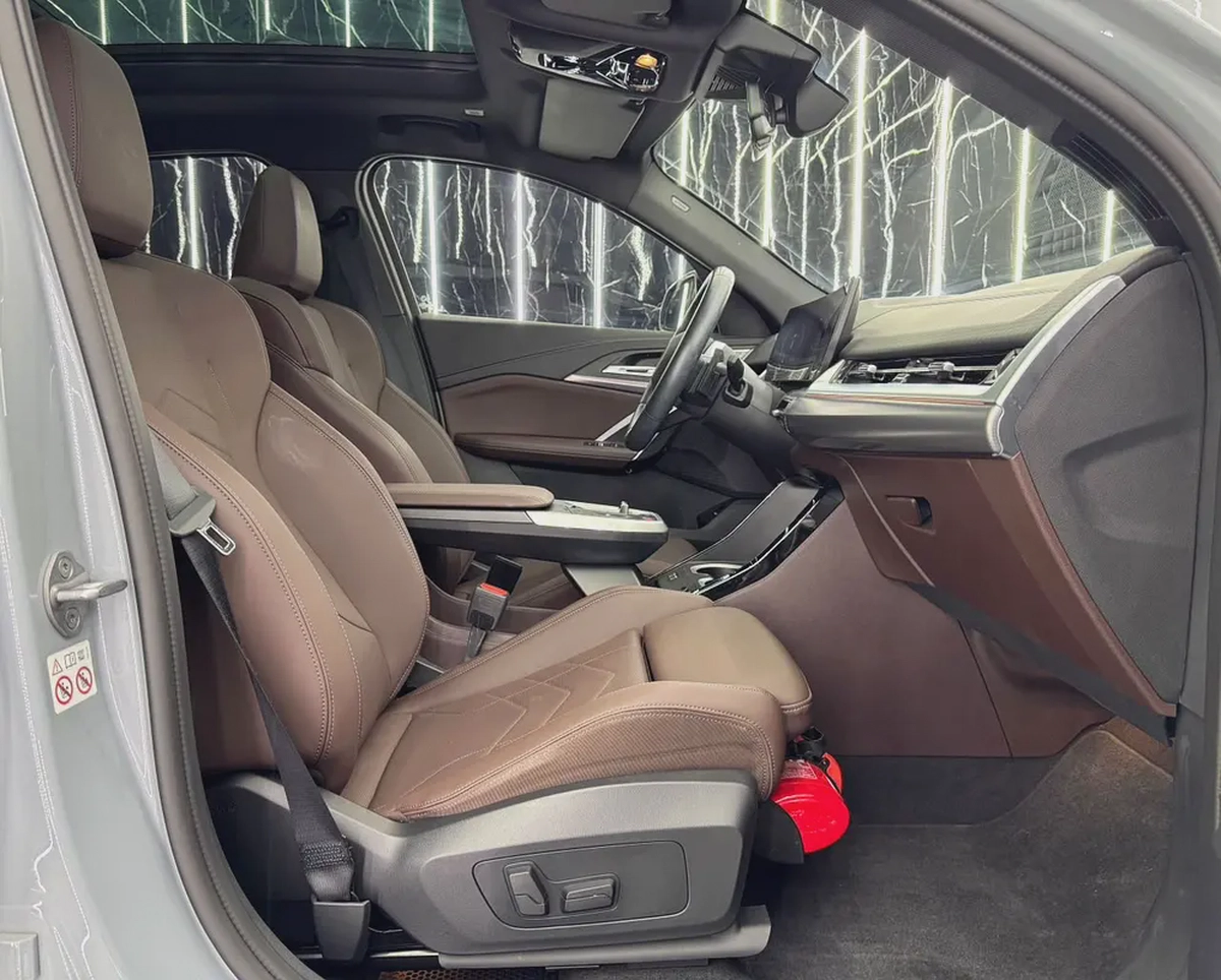 BMW X2 SDrive 18i | GCC | Original paint | Low mileage | AGMC Full service history-10-10