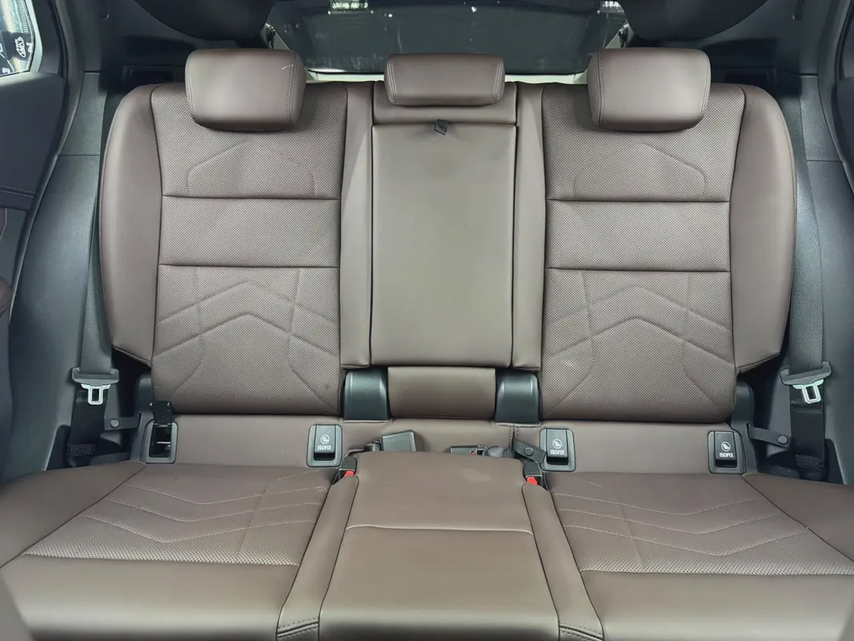 BMW X2 SDrive 18i | GCC | Original paint | Low mileage | AGMC Full service history-19-19