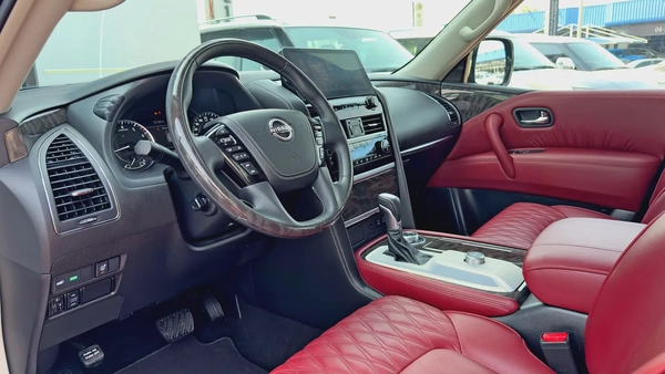 2022 Nissan Patrol LE V8 Platinum, GCC Specifications