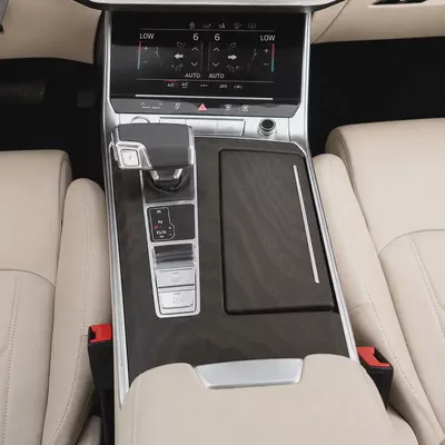 2,203 P.M • 0% Downpayment •  Audi A7 45 TFSI S-Line • 1 Year Warranty-7