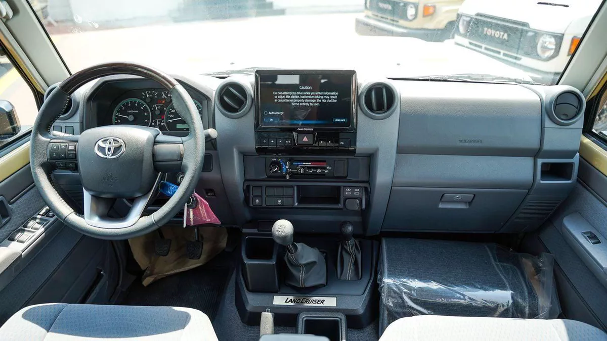 Toyota Land Cruiser 70 LC76 LX LC76 4.0L PTR 2026 MODEL MANUAL MID-7-0