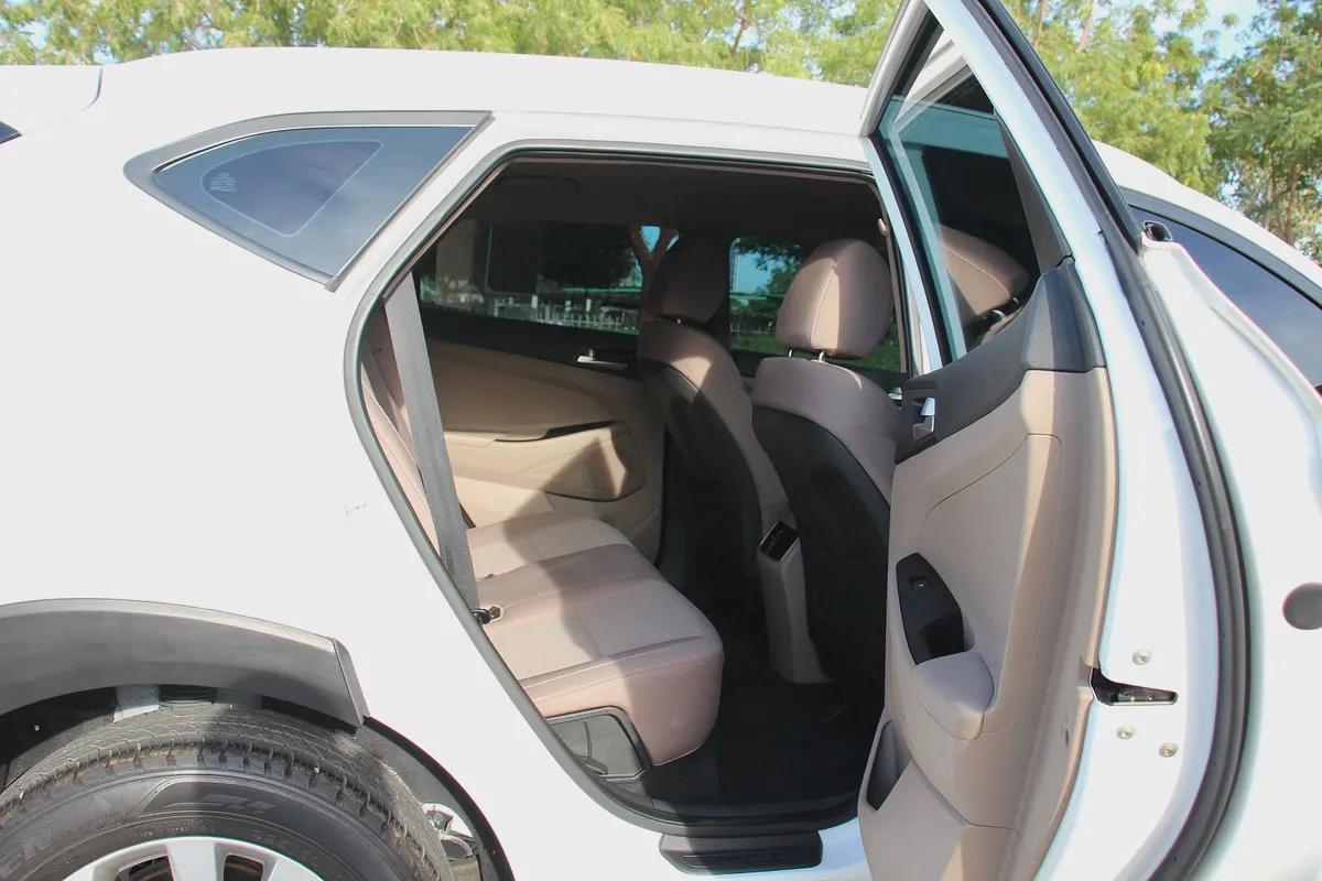 Hyundai Tucson HTRAC AWD 2020 GCC ( 637x60 ) With And Without Down payment-14-14