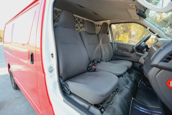 Std-Roof Delivery Van | Manual | GCC Specs | Ref#T90205