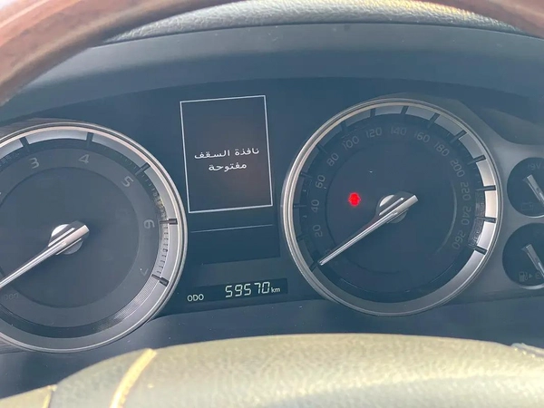 Toyota Land Cruiser VXR Grand Touring 2021 - GCC Specs