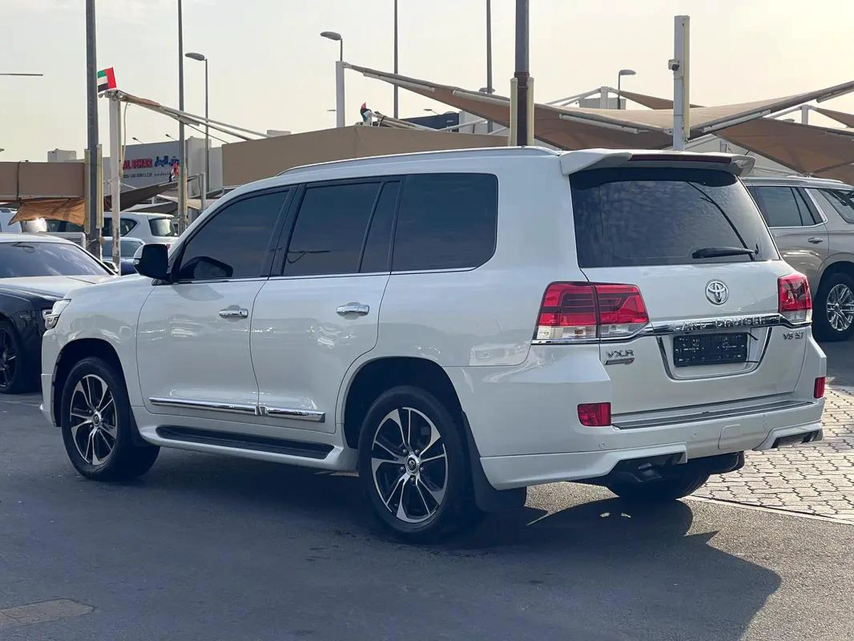Toyota Land Cruiser VXR Grand Touring 2021 - GCC Specs-10-10
