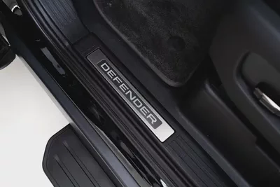 2026 LAND ROVER DEFENDER P635 OCTA BLACK EDITION | GCC DEALER WARRANTY & SERVICES-8