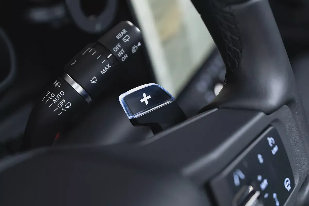 2026 LAND ROVER DEFENDER P635 OCTA BLACK EDITION | GCC DEALER WARRANTY & SERVICES-9-9