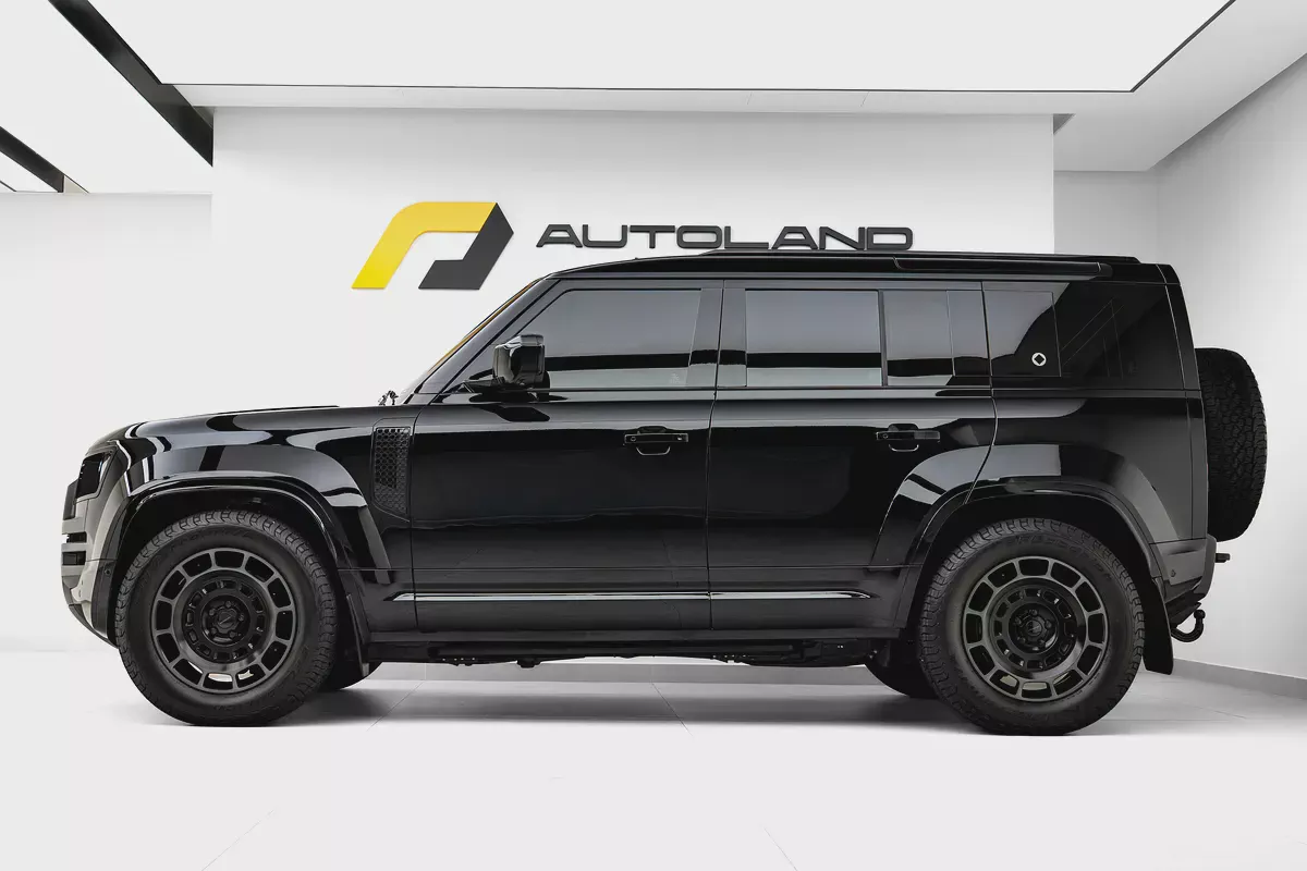2026 LAND ROVER DEFENDER P635 OCTA BLACK EDITION | GCC DEALER WARRANTY & SERVICES-2-2