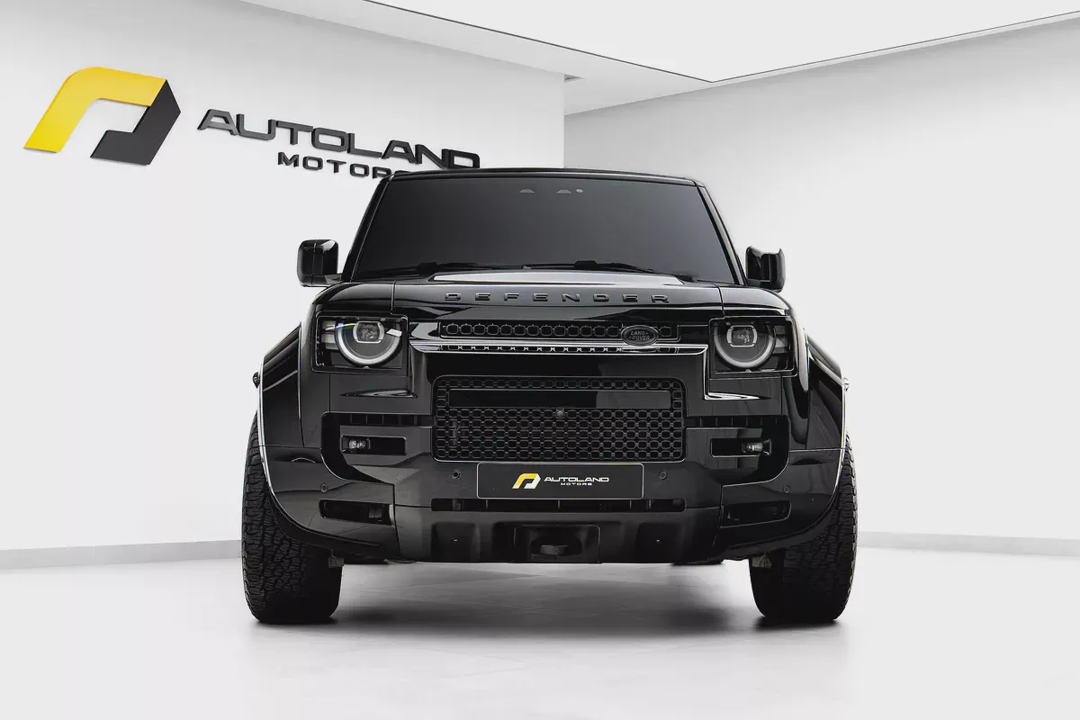 2026 LAND ROVER DEFENDER P635 OCTA BLACK EDITION | GCC DEALER WARRANTY & SERVICES-3-3