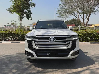 Toyota Land Cruiser GXR 2026 GCC Specs - Brand New Luxury SUV-0