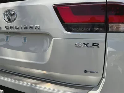 Toyota Land Cruiser GXR 2026 GCC Specs - Brand New Luxury SUV-5