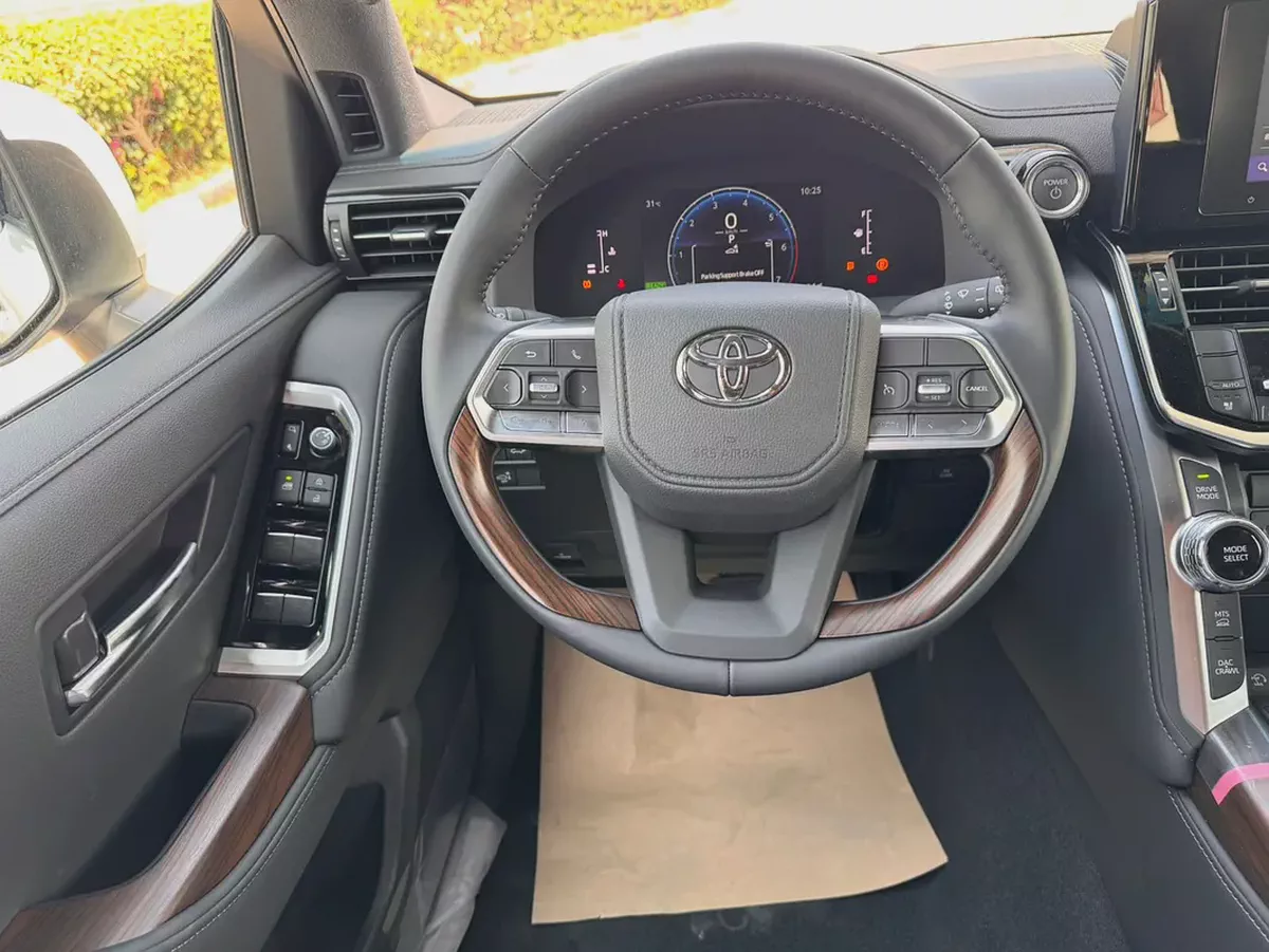 Toyota Land Cruiser GXR 2026 GCC Specs - Brand New Luxury SUV-9-9