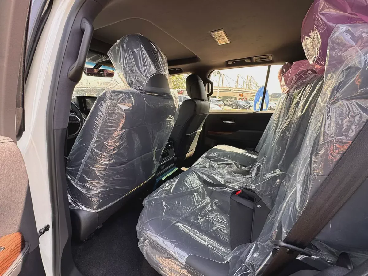 Toyota Land Cruiser GXR 2026 GCC Specs - Brand New Luxury SUV-10-10