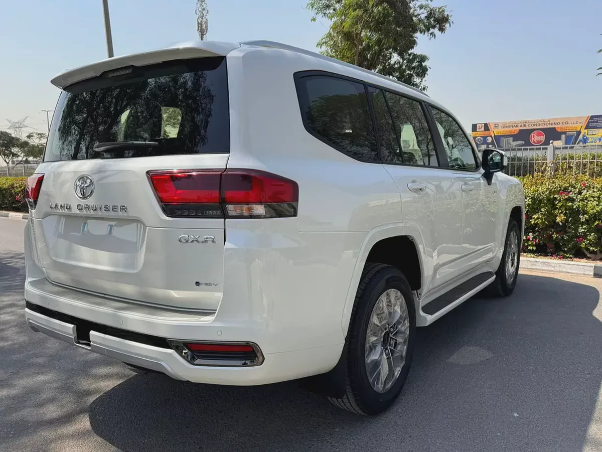 Toyota Land Cruiser GXR 2026 GCC Specs - Brand New Luxury SUV-3-3