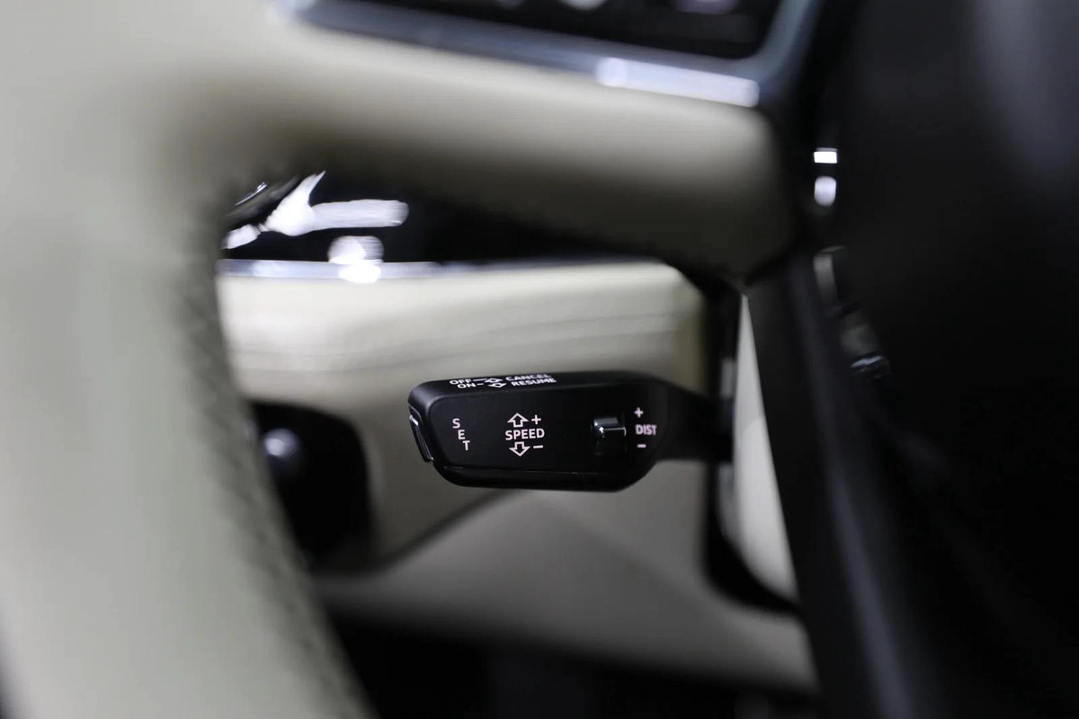 Bentayga Speed | W12 | 6.0L | 635HP | 3 Years Warranty-4-4