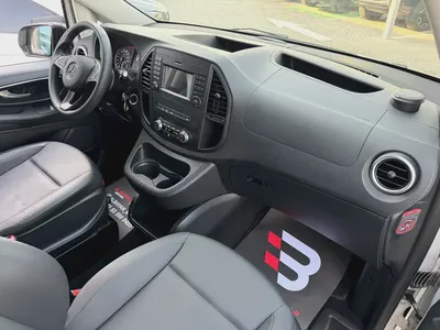 مرسيدس فيتو  Vito Tourer Pro ابيض / اسود (ديزل) 2018 (خليجي)-17