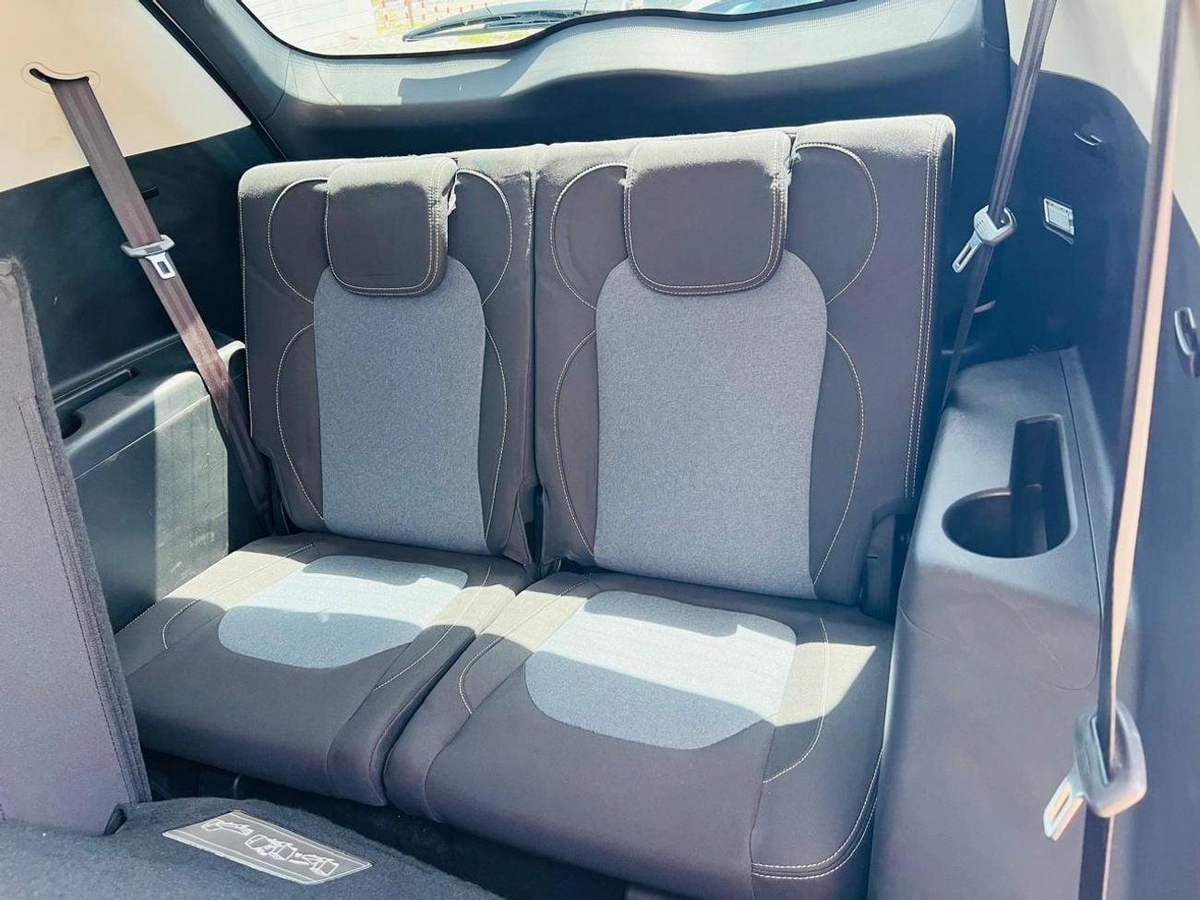 Chevrolet Captiva Premier 1.5L (150 HP) (7 Seater)-6-6