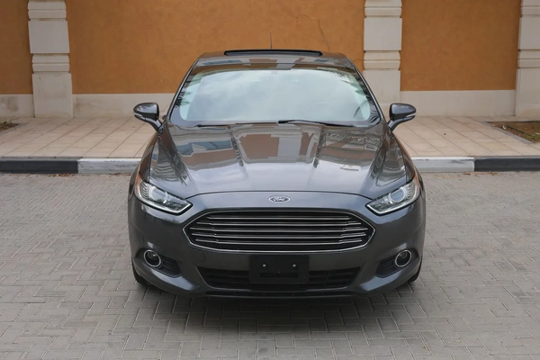 FORD FUSION SE - GCC SPECS - ACCIDENT FREE - FULL SERVICE HISTORY - EXCELENT CONDITION -