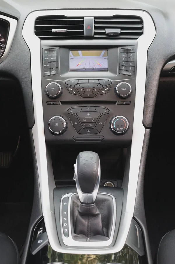 FORD FUSION SE - GCC SPECS - ACCIDENT FREE - FULL SERVICE HISTORY - EXCELENT CONDITION -