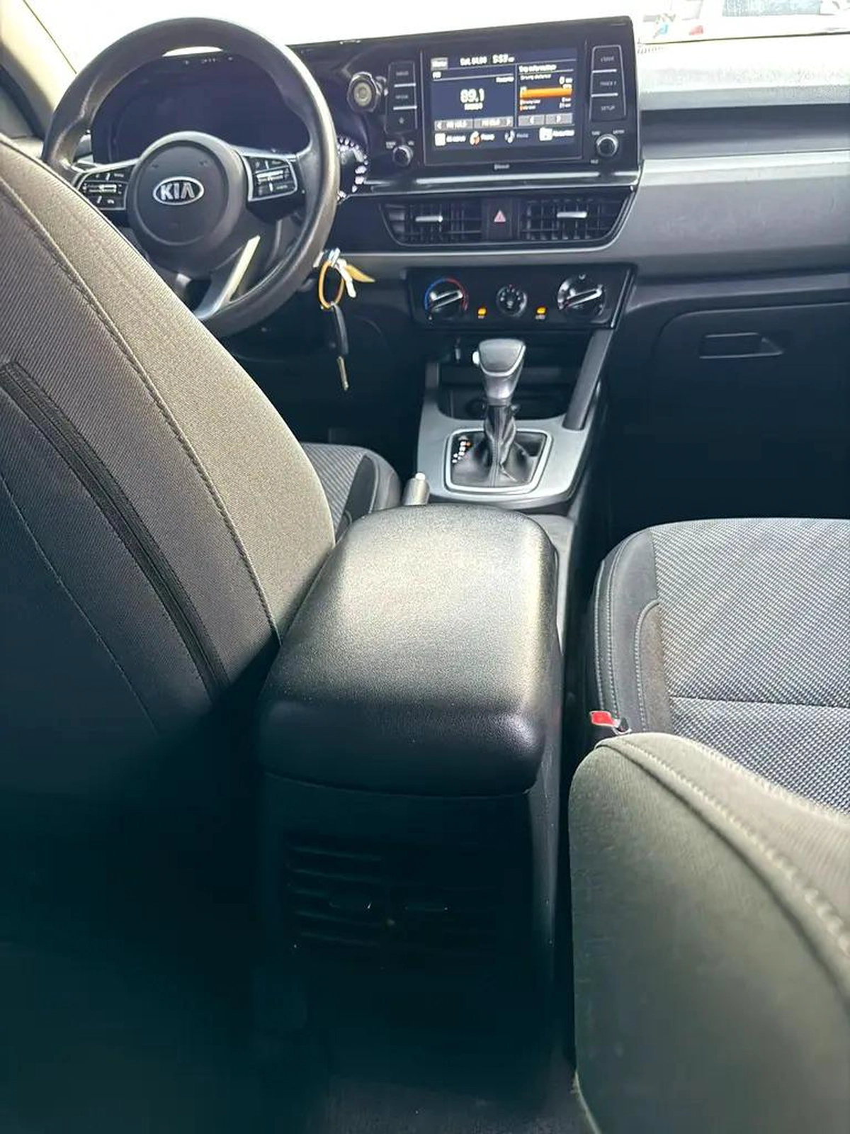 Kia Seltos GLS AT 2021 - GCC Specs - Excellent Condition-1-1