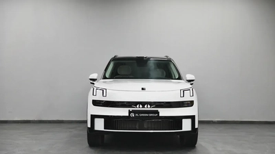 Lynk & Co 900 2.0 Ultra-4