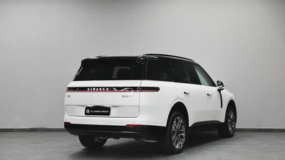 Lynk & Co 900 2.0 Ultra-1