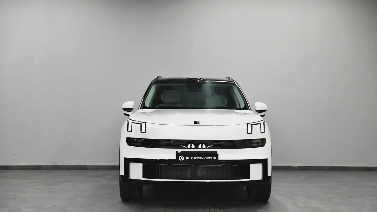 Lynk & Co 900 2.0 Ultra-4-4