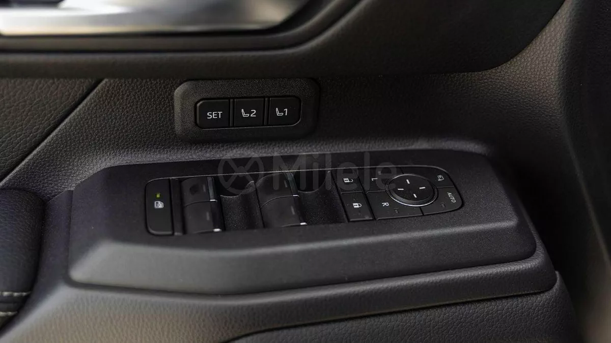 Toyota Prado  TOYOTA PRADO 250 | EXPOR ONLY-14-0
