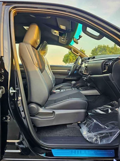 Toyota Hilux GR SPORT WIDE BODY/ 4.0L PETROL /OVER FENDER /360*CAMERA/DRIVER PWR SEATS WITH LATHER (CODE#HGRPKW)-11