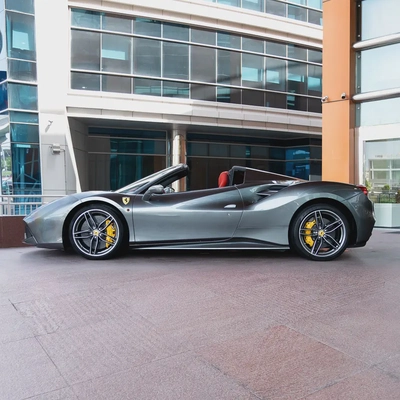 2018  FERRARI  488 SPIDER  GCC DONE ONLY 26,000KM( FULL SERVICE HISTORY)-12