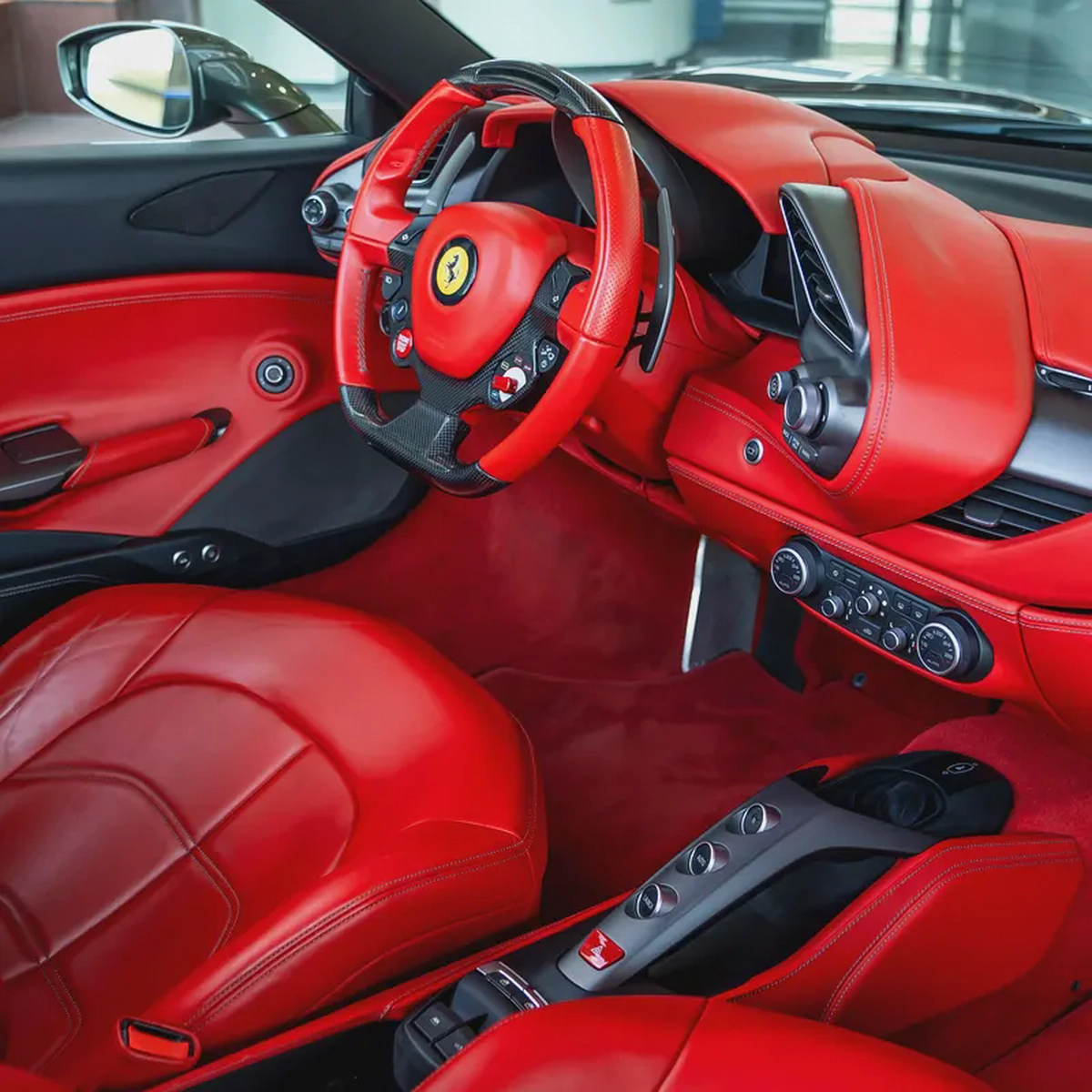 2018 FERRARI 488 SPIDER GCC DONE ONLY 26,000KM( FULL SERVICE HISTORY)-18-18