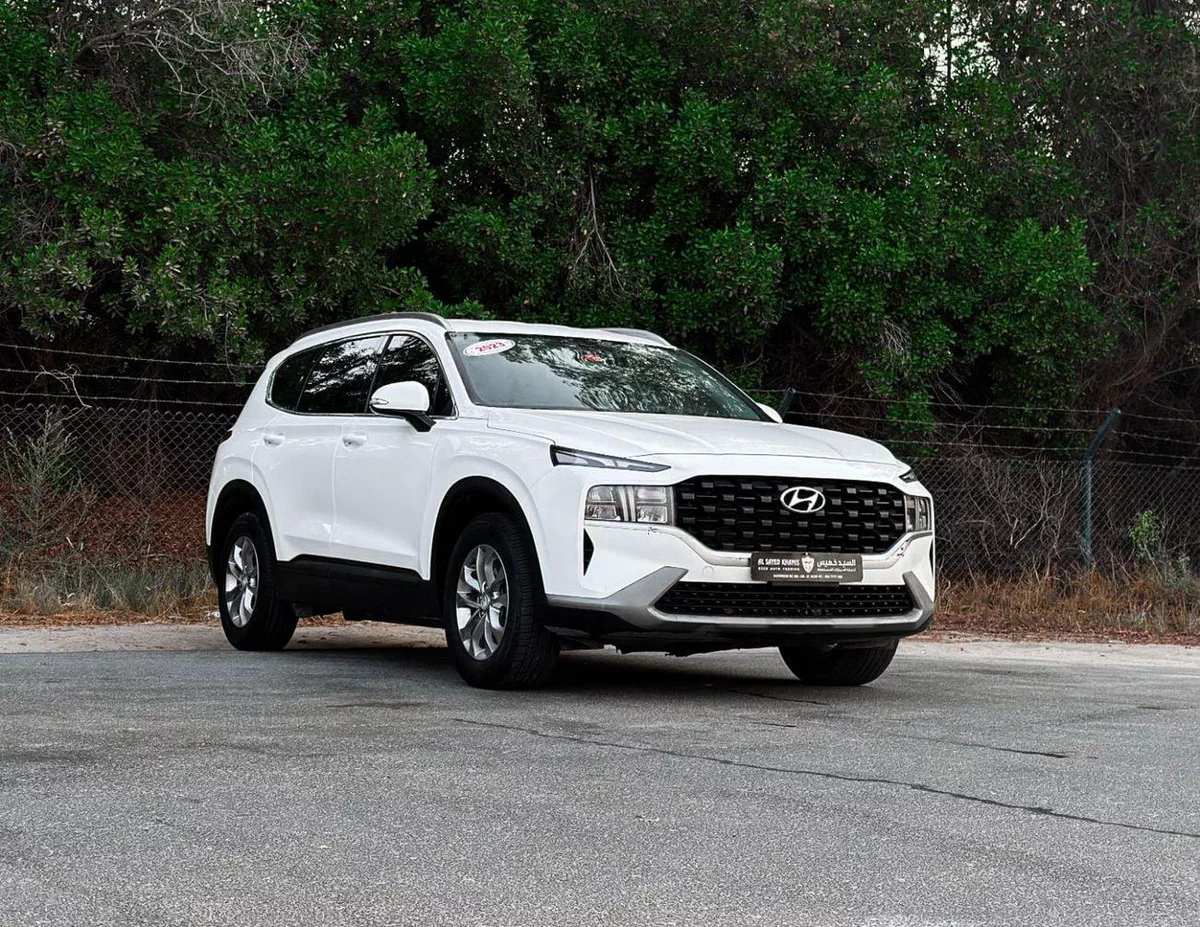 Hyundai Santa Fe SMART Hyundai Santa Fe | 2.5 L | 2023 | GCC | Accident-Free | In Excellent Condition | 1142 P.M
