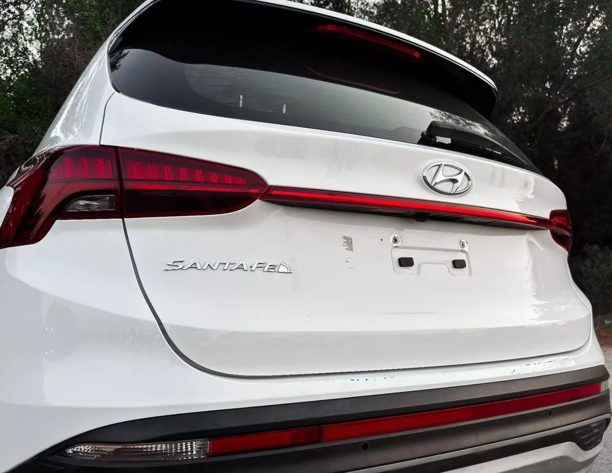 Hyundai Santa Fe SMART Hyundai Santa Fe | 2.5 L | 2023 | GCC | Accident-Free | In Excellent Condition | 1142 P.M-7-0