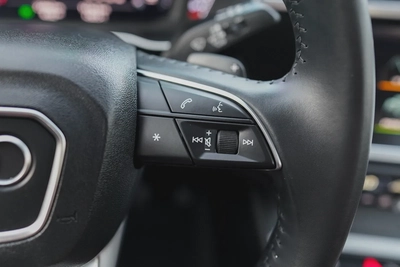Audi Q3 2020-16