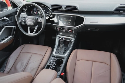 Audi Q3 2020-8