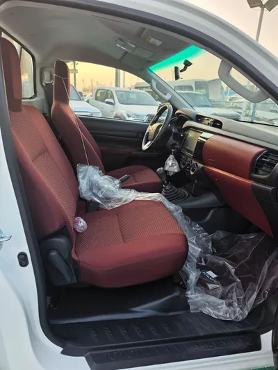 TOYOTA HILUX 4X4 SINGLE CAB PETROL-2