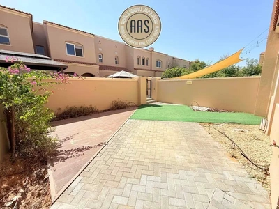 HOT OFFER 3BED+MAID VILLA AVAILABLE FOR RENT-0