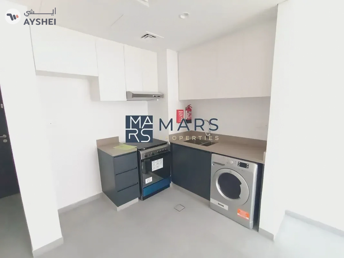 Luxurious brand new 1 bedroom available for sale in al jada East village 550k
