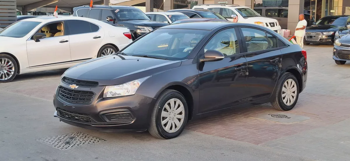 Chevrolet Cruze 2016 Model GCC Perfect Condition Smoothly Drive-2-2