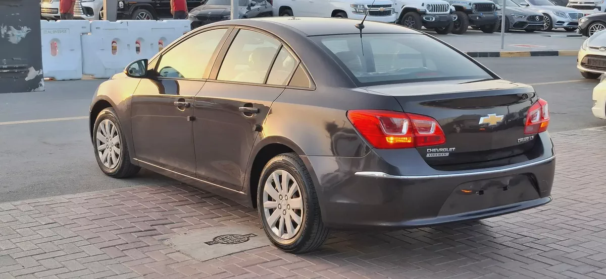 Chevrolet Cruze 2016 Model GCC Perfect Condition Smoothly Drive-4-4