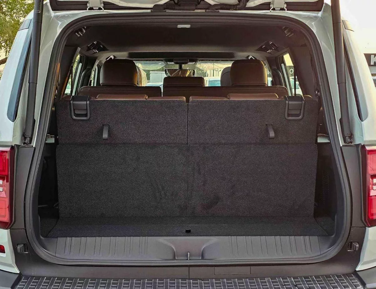 Toyota Prado VXR TURBO || 2.8L V4 DIESEL | DRIVER PWR SEAT WITH LEATHER | DVD+CAMERA | COOL BOX (CODE # PDADV2)-7-0