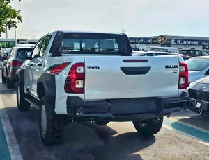 Toyota Hilux GR SPORT WIDE BODY / 4.0L PETROL V6 /OVER FENDER /T-TRONIC/360*CAMERA/DRIVER PWR SEAT