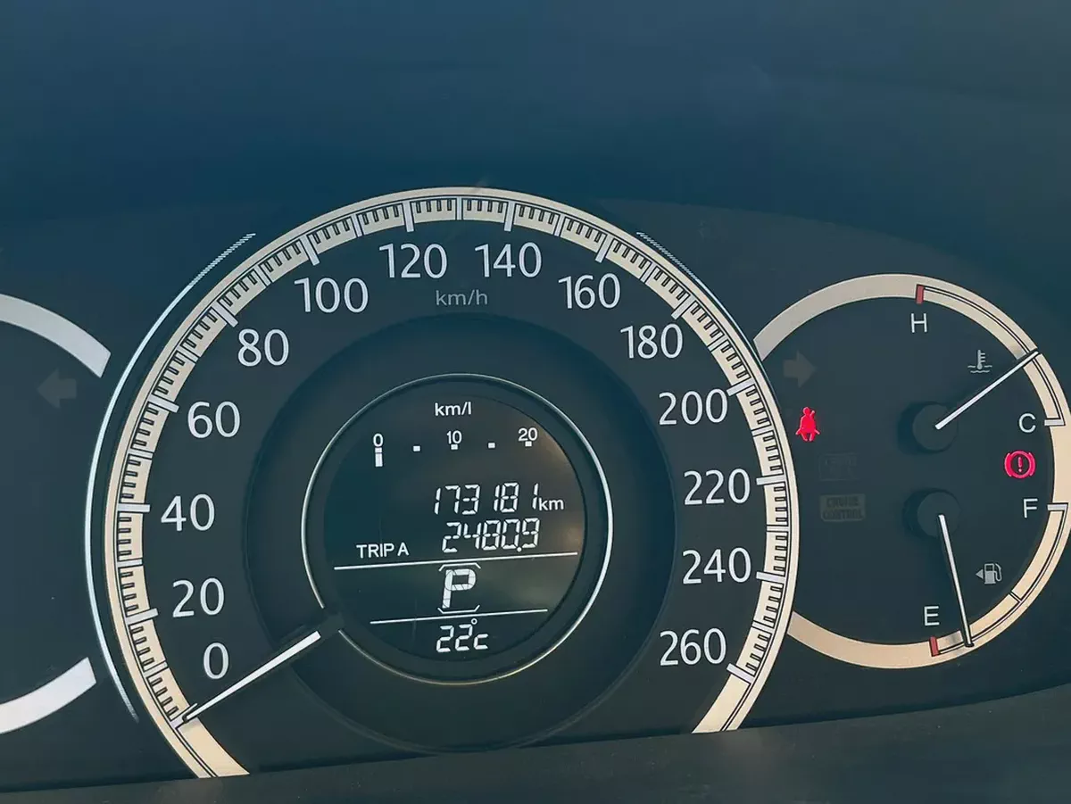 2015 | Honda Accord | I-VTEC | Full Option | V4 | Korean Specs | Ref#900-6-6