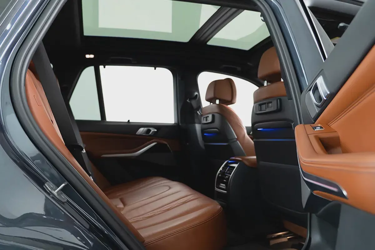 3,949 AED / 60 months | 0% DP | 2021 BMW X5 M50i / Full BMW Service History-13-13