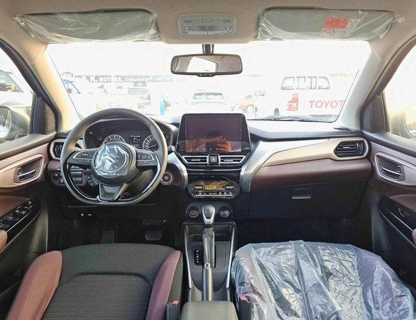 Suzuki Fronx GLX / EURO 5 HYBRID /1.5L V4/ HEADUP DISPLAY / 360*CAMERAS /" 9" DISPLAY AUDIO