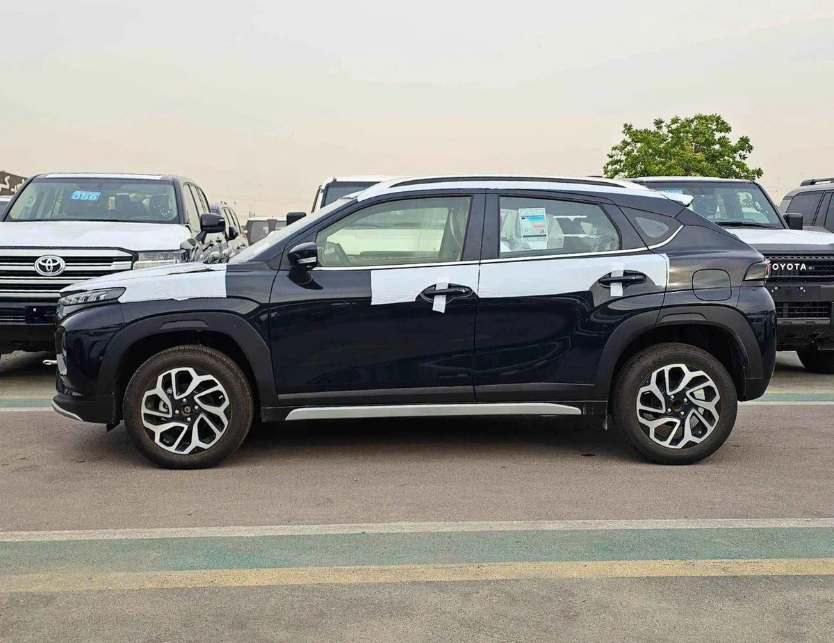 Suzuki Fronx GLX / EURO 5 HYBRID /1.5L V4/ HEADUP DISPLAY / 360*CAMERAS /" 9" DISPLAY AUDIO-1-1
